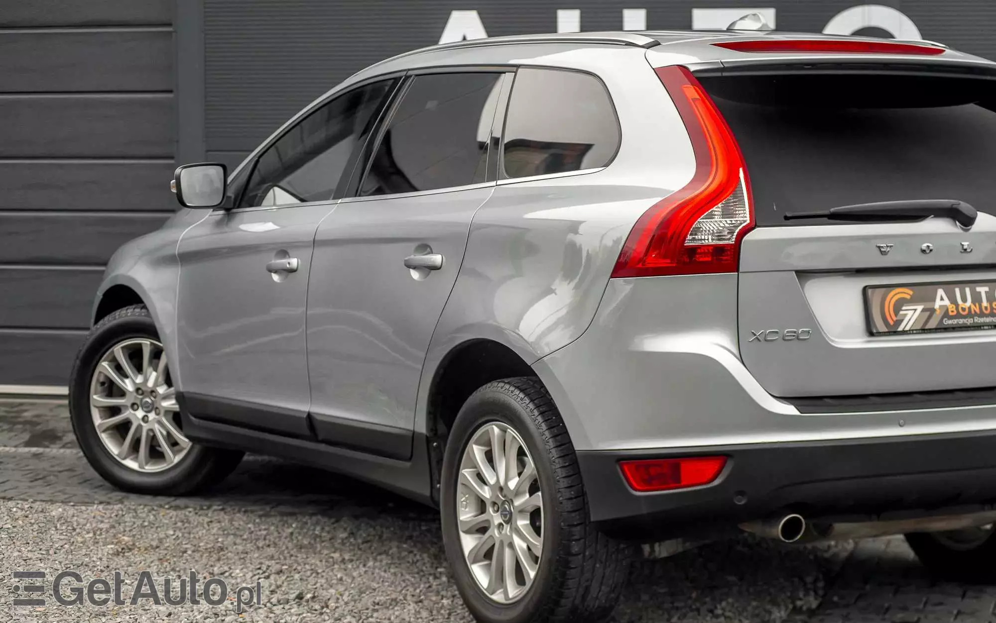 VOLVO XC 60 T6 AWD Momentum