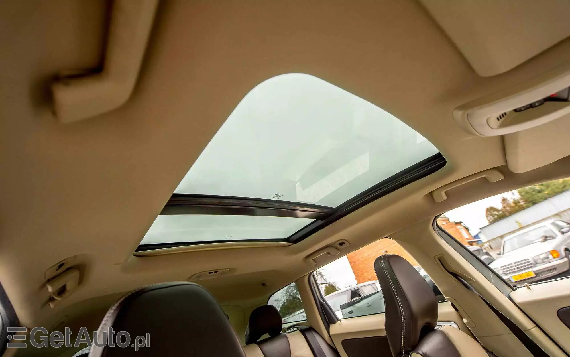 VOLVO XC 60 T6 AWD Momentum