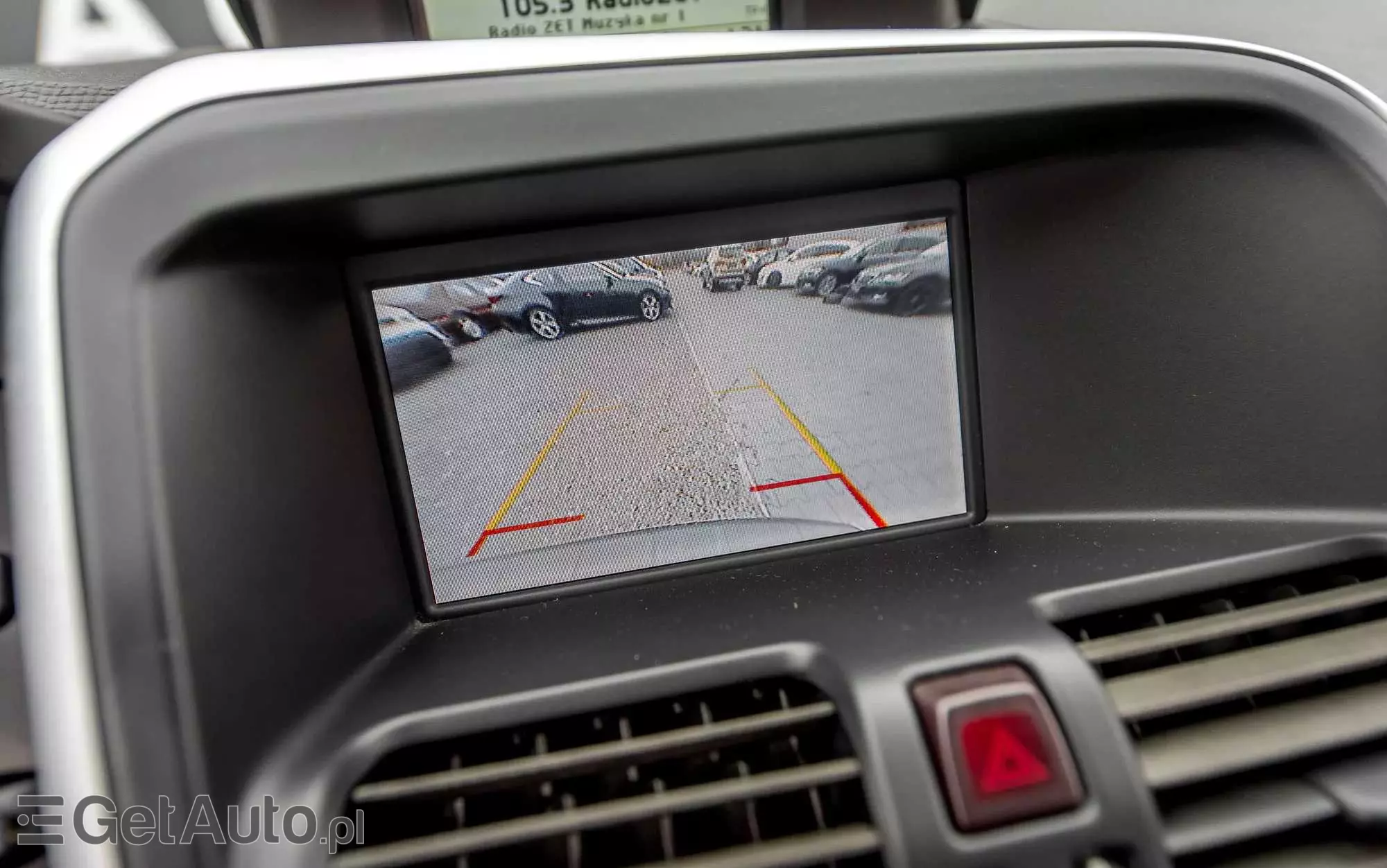 VOLVO XC 60 T6 AWD Momentum