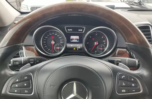 MERCEDES-BENZ Gls 