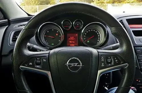 OPEL Insignia 