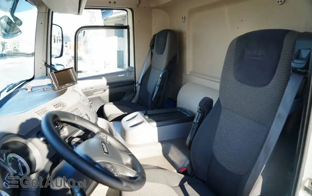 DAF CF 440 / 8x4 / BETONOMIESZARKA SCHWING STETTER / GRUSZKA 9 M3 / AUTOMAT / KAMERA / 