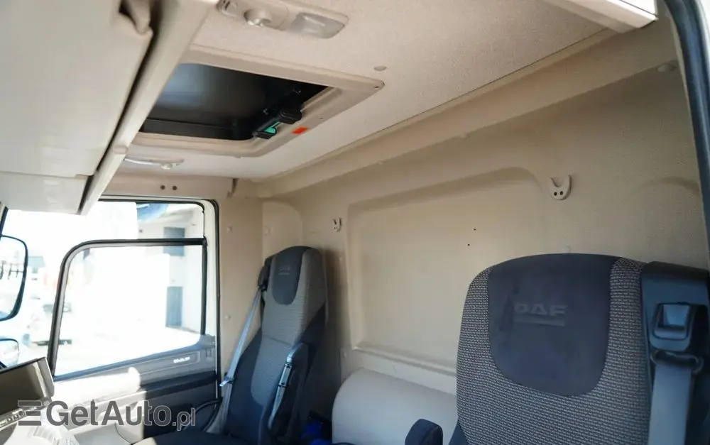 DAF CF 440 / 8x4 / BETONOMIESZARKA SCHWING STETTER / GRUSZKA 9 M3 / AUTOMAT / KAMERA / 