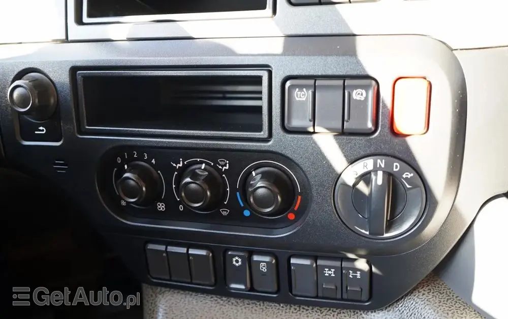 DAF CF 440 / 8x4 / BETONOMIESZARKA SCHWING STETTER / GRUSZKA 9 M3 / AUTOMAT / KAMERA / 