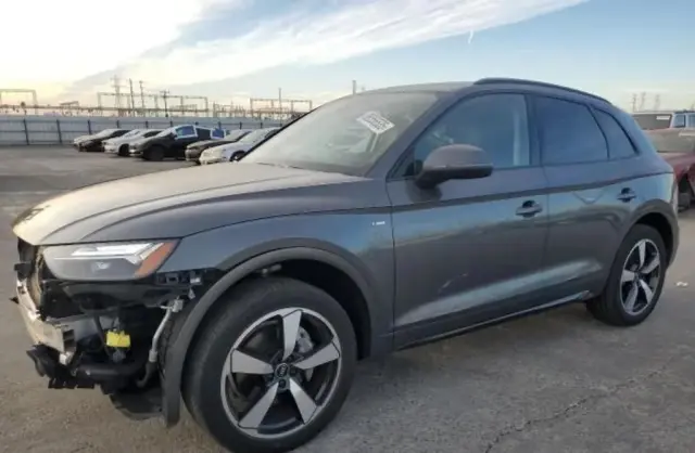 AUDI Q5 