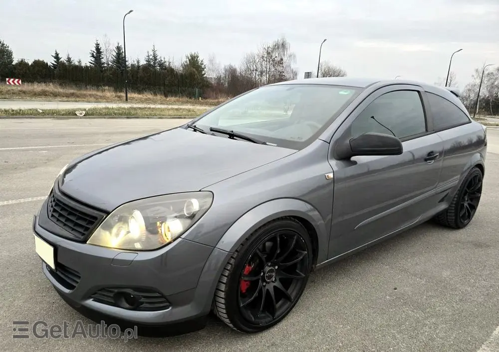OPEL Astra 2.0 Turbo Sport