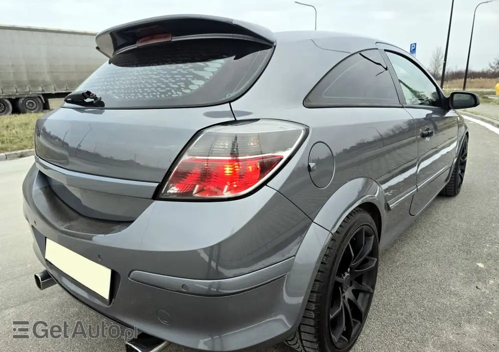 OPEL Astra 2.0 Turbo Sport