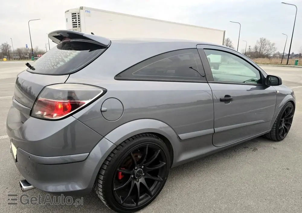 OPEL Astra 2.0 Turbo Sport