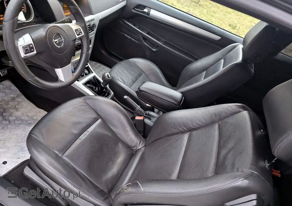 OPEL Astra 2.0 Turbo Sport