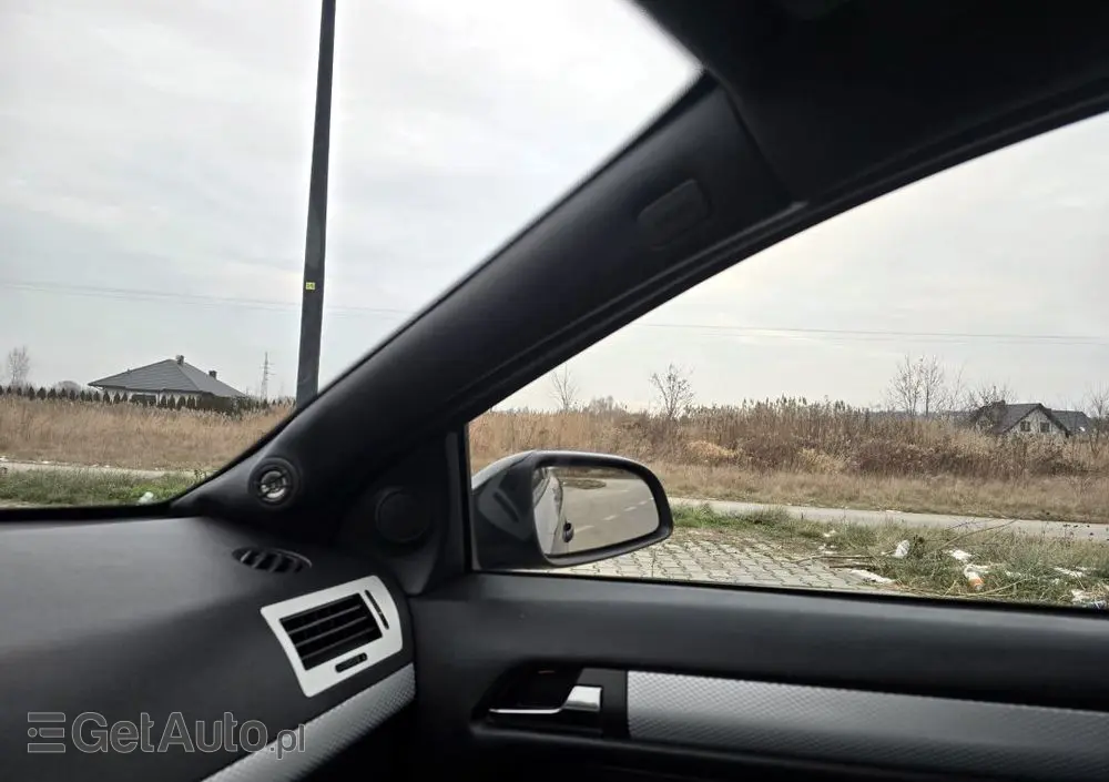 OPEL Astra 2.0 Turbo Sport