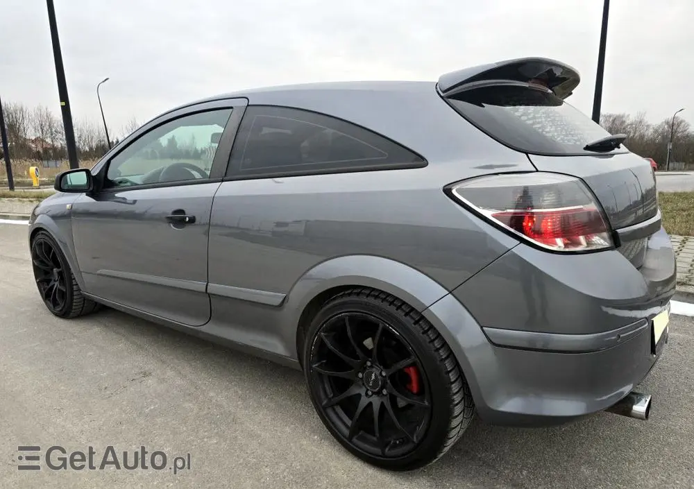 OPEL Astra 2.0 Turbo Sport
