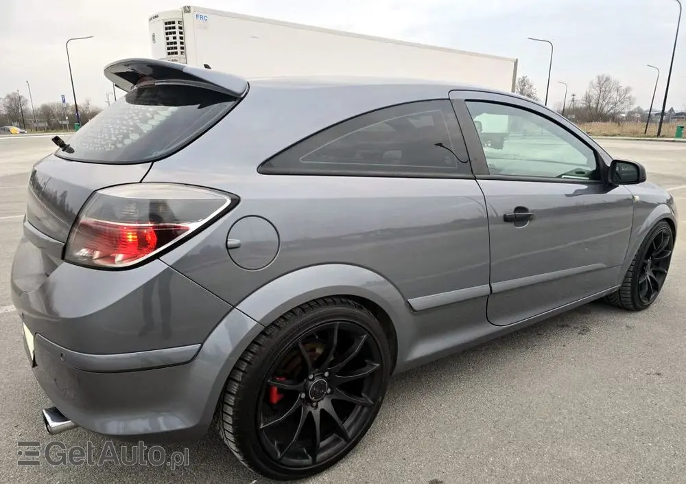 OPEL Astra 2.0 Turbo Sport