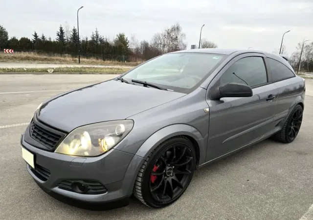 OPEL Astra 2.0 Turbo Sport
