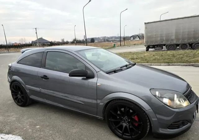 OPEL Astra 2.0 Turbo Sport