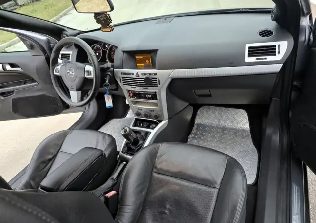 OPEL Astra 2.0 Turbo Sport
