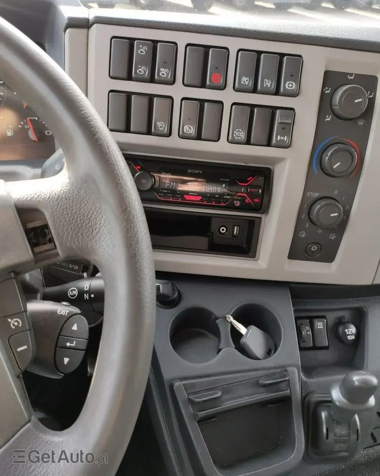 VOLVO FL12.240 E6 Firana Tył Drzwi Dach Zsuwany Bogato Wyposażony !!! 