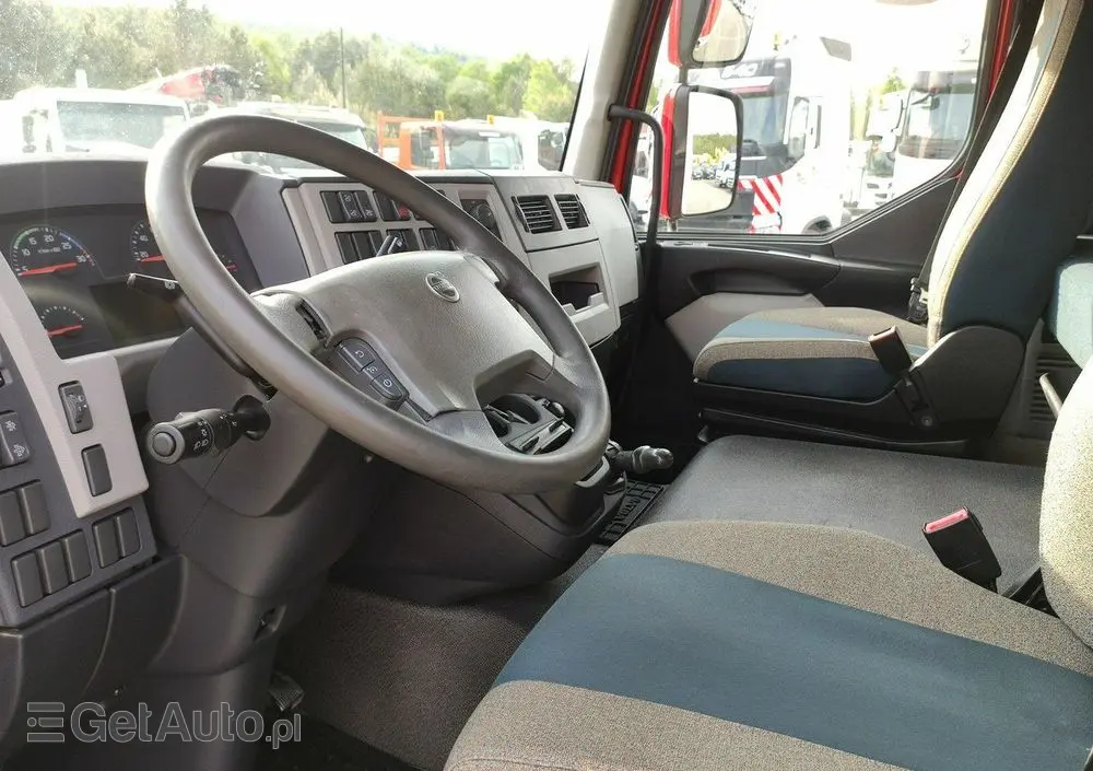VOLVO FL12.240 E6 Firana Tył Drzwi Dach Zsuwany Bogato Wyposażony !!! 