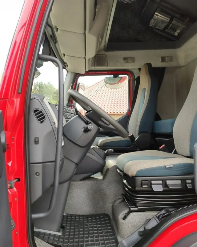 VOLVO FL12.240 E6 Firana Tył Drzwi Dach Zsuwany Bogato Wyposażony !!! 