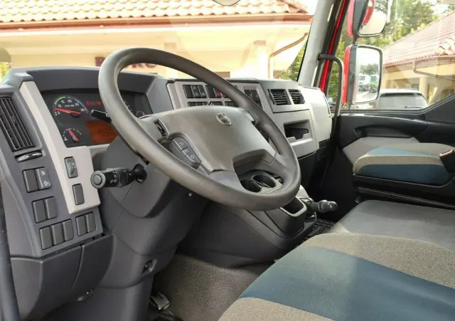 VOLVO FL12.240 E6 Firana Tył Drzwi Dach Zsuwany Bogato Wyposażony !!! 