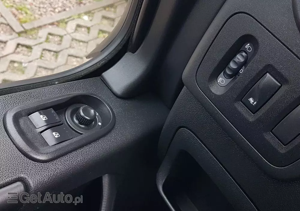 RENAULT MASTER KONTENER 8EP 4,21x2,23x2,22 KLIMA KRAJOWY MANUAL  6-BIEGÓW 