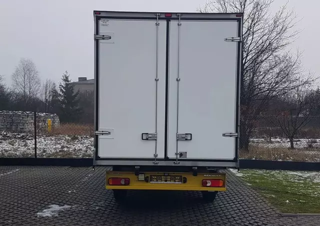 RENAULT MASTER KONTENER 8EP 4,21x2,23x2,22 KLIMA KRAJOWY MANUAL  6-BIEGÓW 