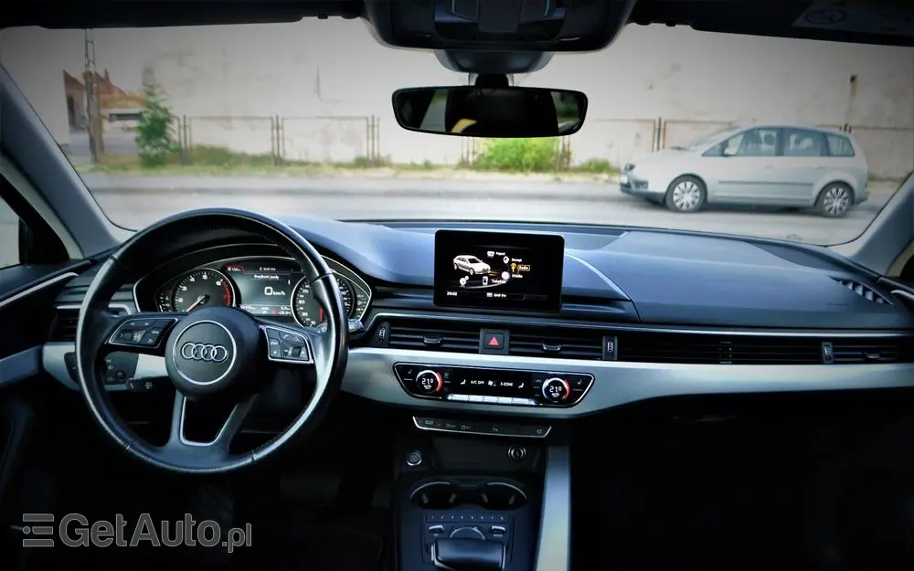 AUDI A4 Avant 2.0 TFSI ultra S tronic design