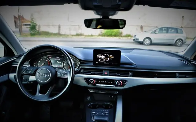 AUDI A4 Avant 2.0 TFSI ultra S tronic design