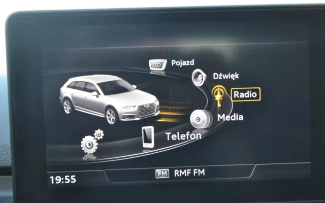 AUDI A4 Avant 2.0 TFSI ultra S tronic design