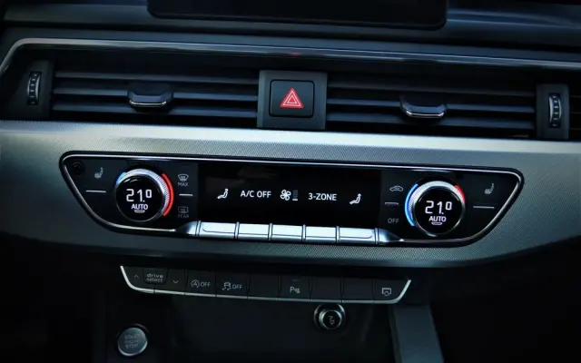 AUDI A4 Avant 2.0 TFSI ultra S tronic design