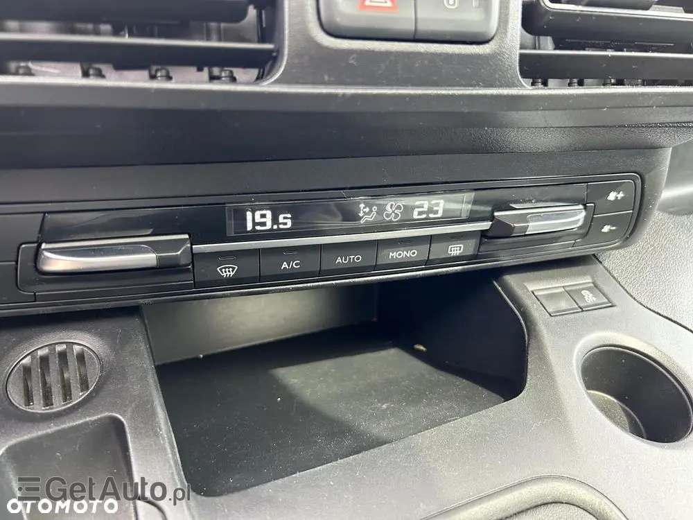 CITROËN Berlingo M PureTech 110 SHINE