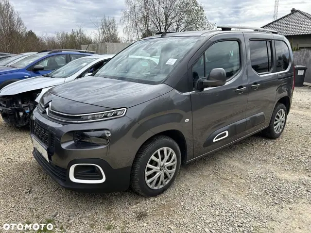 CITROËN Berlingo M PureTech 110 SHINE