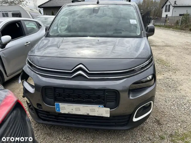 CITROËN Berlingo M PureTech 110 SHINE