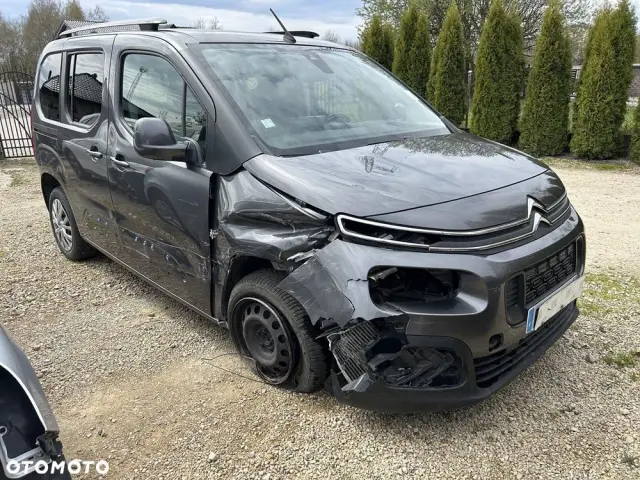 CITROËN Berlingo M PureTech 110 SHINE