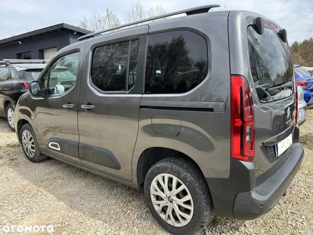 CITROËN Berlingo M PureTech 110 SHINE