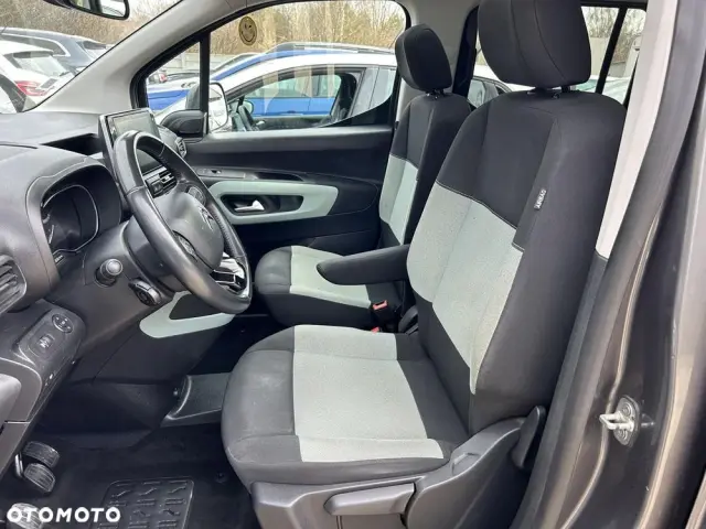 CITROËN Berlingo M PureTech 110 SHINE