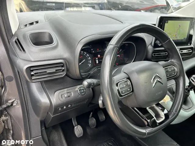 CITROËN Berlingo M PureTech 110 SHINE