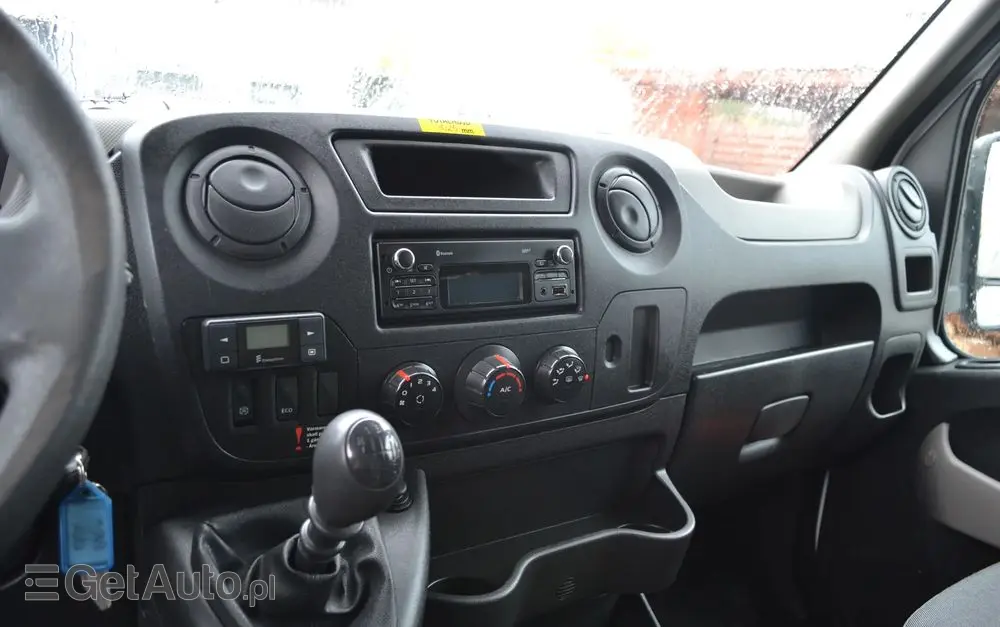 RENAULT Master  WEBASTO Winda Izoterma 170km Poduszki Grzany Kontener 