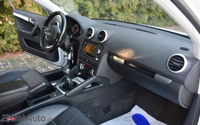 AUDI A3 1.4 TFSI Sportback S line Sportpaket