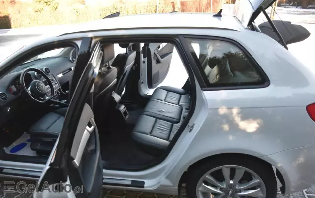 AUDI A3 1.4 TFSI Sportback S line Sportpaket