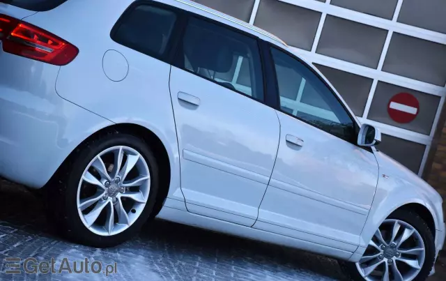 AUDI A3 1.4 TFSI Sportback S line Sportpaket