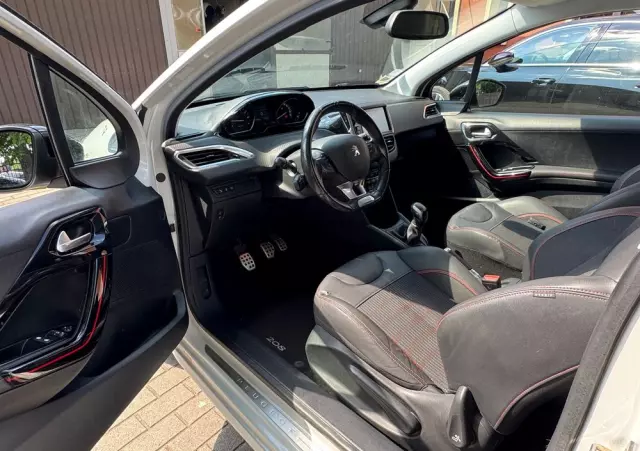 PEUGEOT 208 PureTech 110 Stop & Start Allure