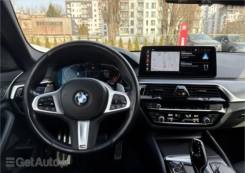 BMW Seria 5 520d xDrive mHEV M Sport sport