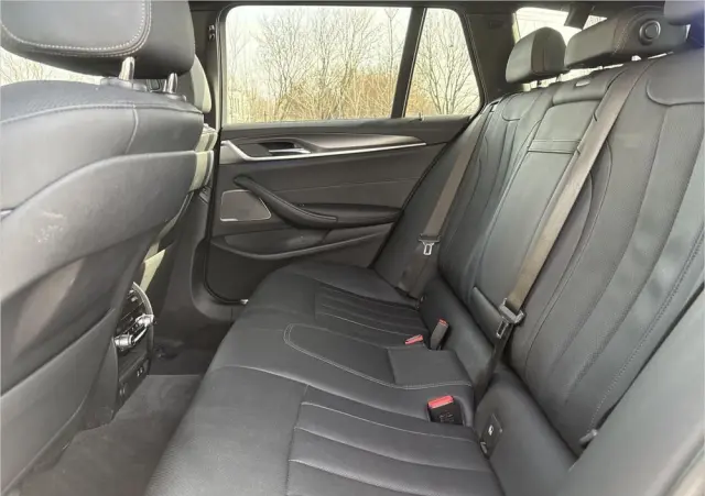 BMW Seria 5 520d xDrive mHEV M Sport sport