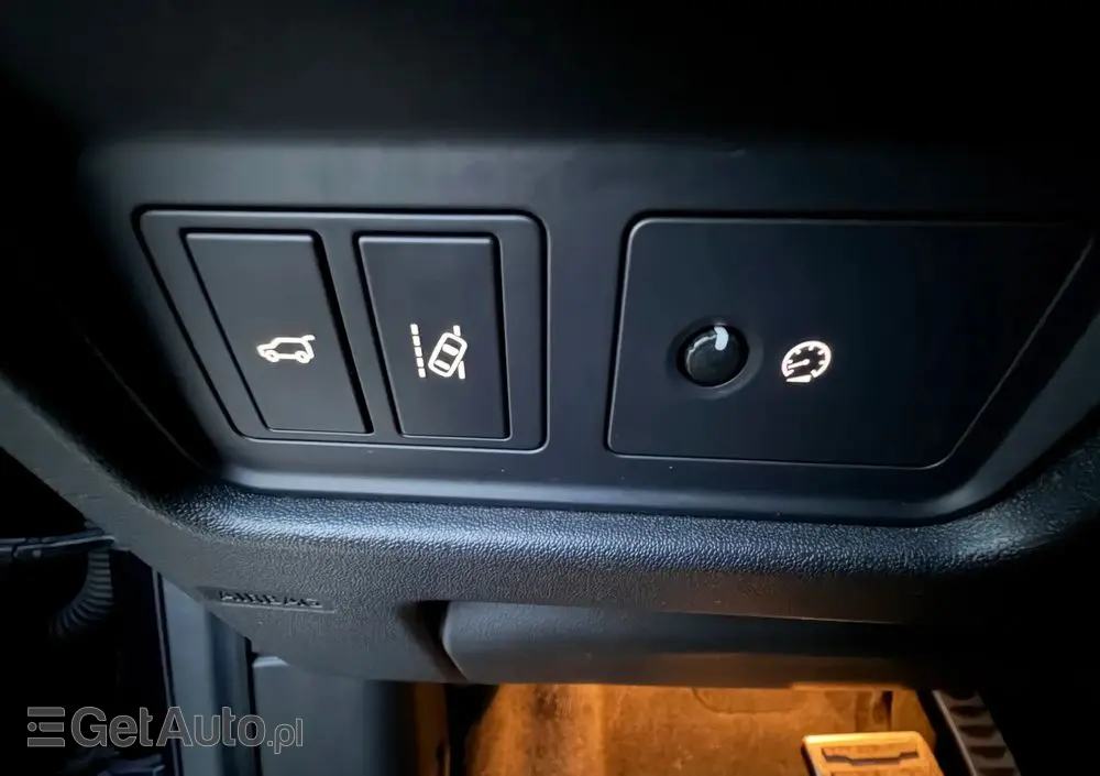 LAND ROVER Discovery Sport TD4 HSE Luxury