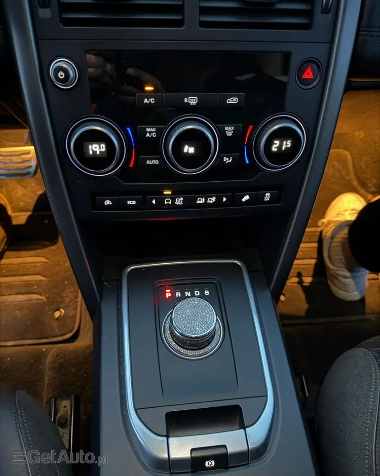 LAND ROVER Discovery Sport TD4 HSE Luxury