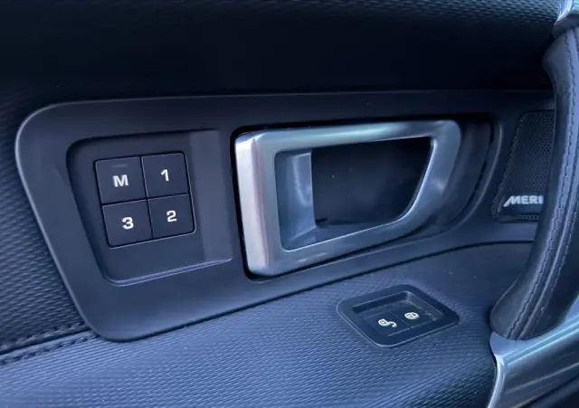 LAND ROVER Discovery Sport TD4 HSE Luxury