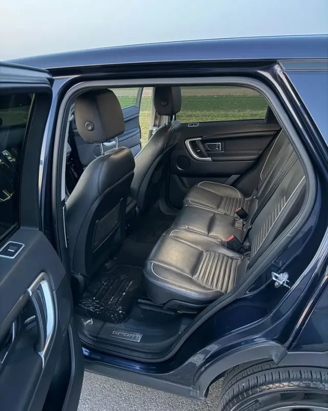 LAND ROVER Discovery Sport TD4 HSE Luxury