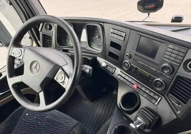 MERCEDES-BENZ Actros 