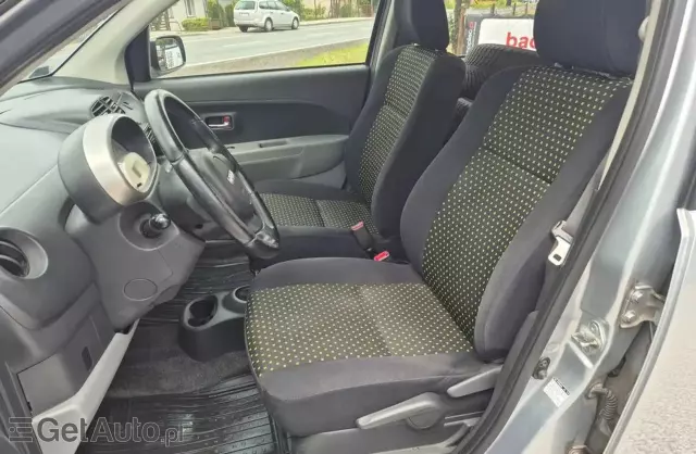 DAIHATSU Sirion 1.3 i 4WD (87 KM)