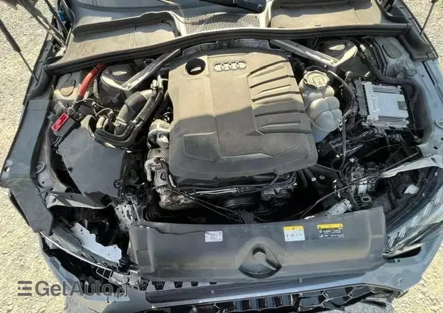 AUDI A4 Avant 40 TDI quattro S tronic S line